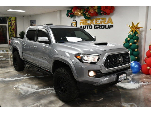 SILVER, 2018 TOYOTA TACOMA Image 69
