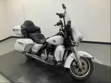 WHITE, 2015 HARLEY-DAVIDSON FLHTCUI Thumnail Image 12