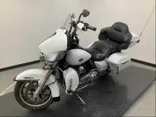 WHITE, 2015 HARLEY-DAVIDSON FLHTCUI Thumnail Image 25