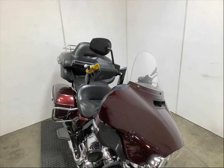 BURGUNDY, 2019 HARLEY-DAVIDSON FLHTCUI Image 14