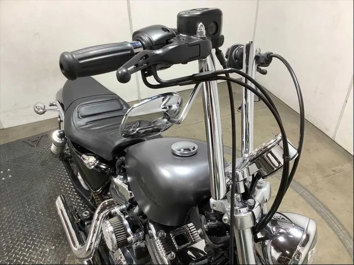 SILVER, 2016 HARLEY-DAVIDSON XL 1200V Image 14