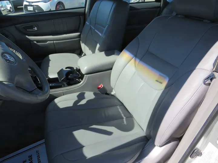 2002 TOYOTA AVALON   XL Image 6