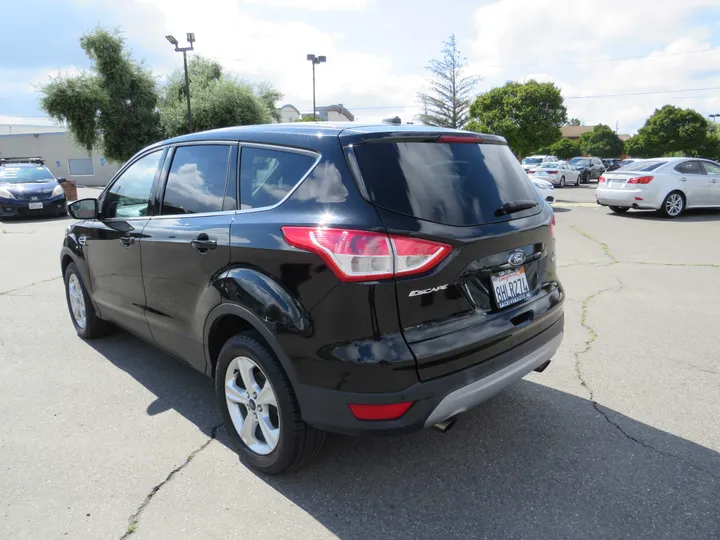 2016 FORD ESCAPE Image 3