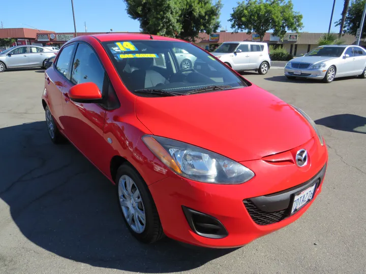 RED, 2014 MAZDA MAZDA2 Image 1