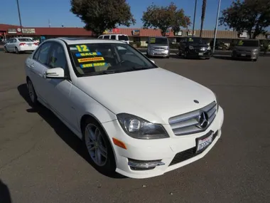 WHITE, 2012 MERCEDES-BENZ C-CLASS Image 