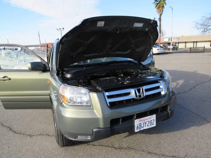 GREEN, 2008 HONDA PILOT Image 25