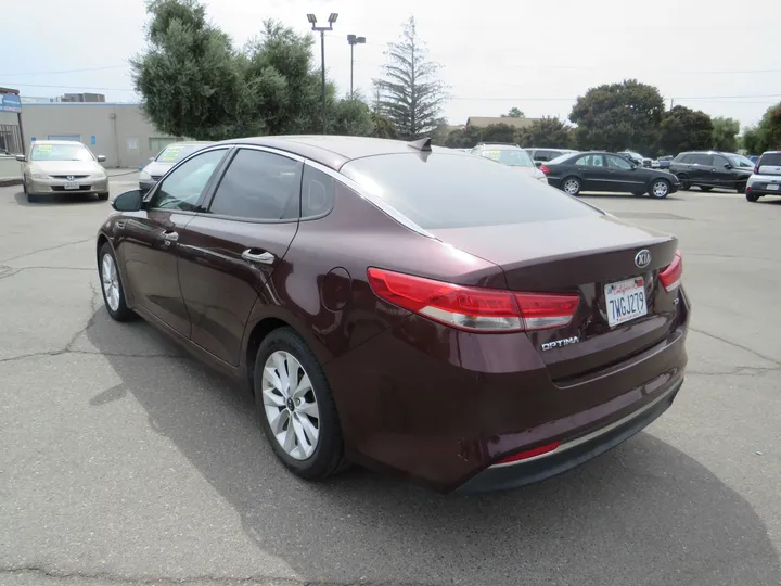 2016 KIA OPTIMA Image 3