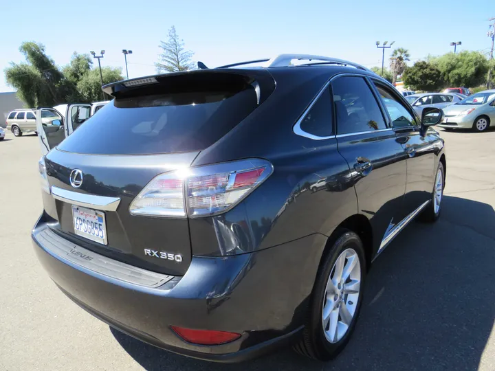 2011 LEXUS RX Image 4