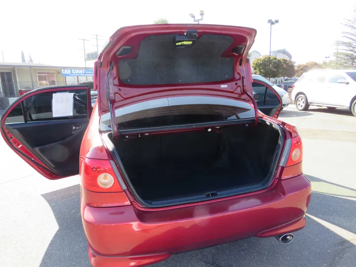 RED, 2007 TOYOTA COROLLA Image 18