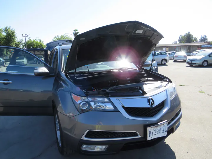 GREY, 2011 ACURA MDX Image 25