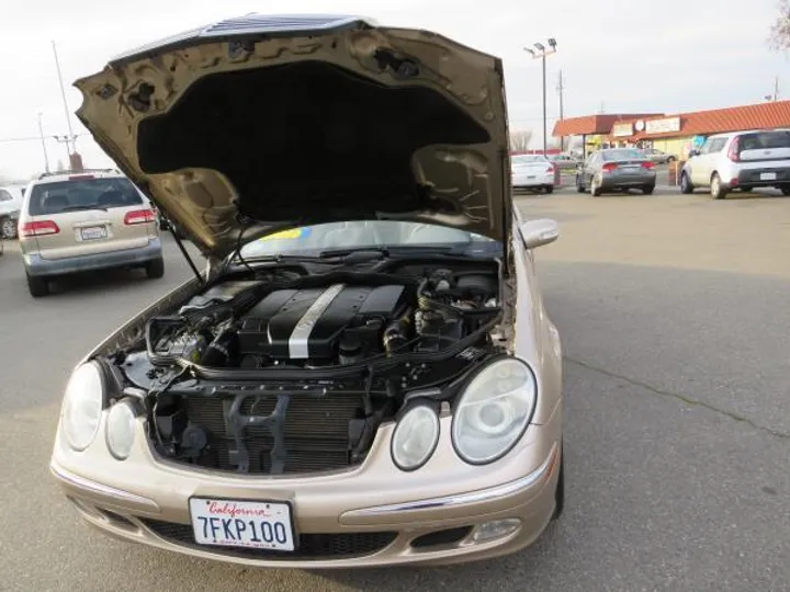 BEIGE, 2003 MERCEDES-BENZ E-CLASS Image 18