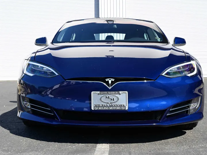 BLUE, 2018 TESLA MODEL S Image 2