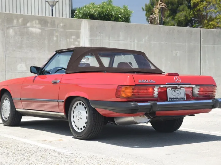 Red, 1988 MERCEDES-BENZ 560-CLASS Image 11