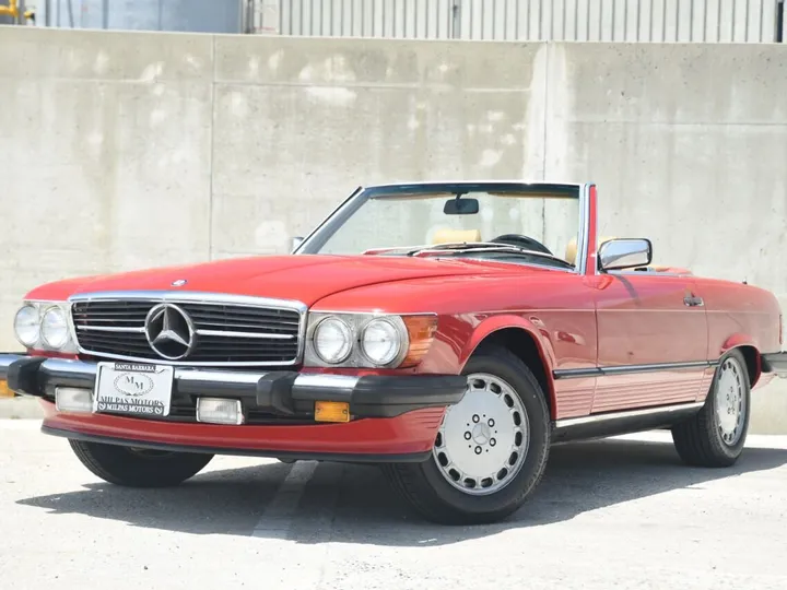 Red, 1988 MERCEDES-BENZ 560-CLASS Image 2