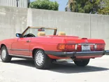 Red, 1988 MERCEDES-BENZ 560-CLASS Thumnail Image 5