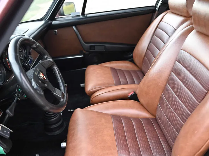 BROWN, 1972 PORSCHE 911 T Image 14