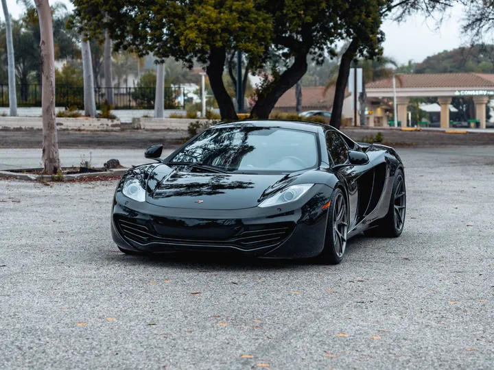 BLACK, 2012 MCLAREN MP4-12C Image 5