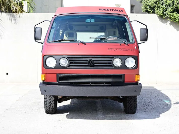 BURGUNDY, 1987 VOLKSWAGEN VANAGON Image 2