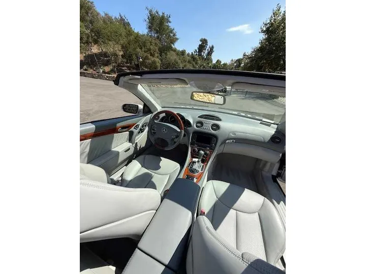 SILVER, 2005 MERCEDES-BENZ SL-CLASS Image 14