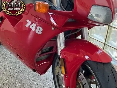 RED, 2001 DUCATI 748 / 748 S Image 