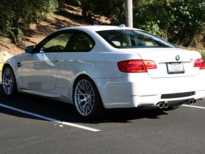 WHITE, 2013 BMW M3 Image 5