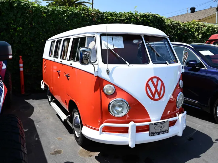 ORANGE, 1966 VOLKSWAGEN MICROBUS Image 20