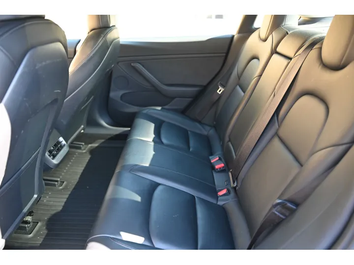 BLACK, 2022 TESLA MODEL 3 Image 14