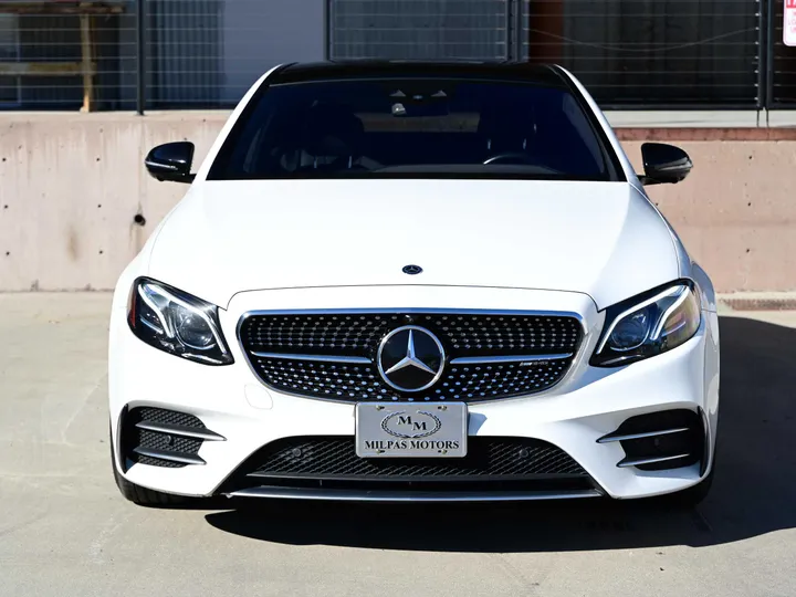 WHITE, 2018 MERCEDES-BENZ MERCEDES-AMG E-CLASS Image 2