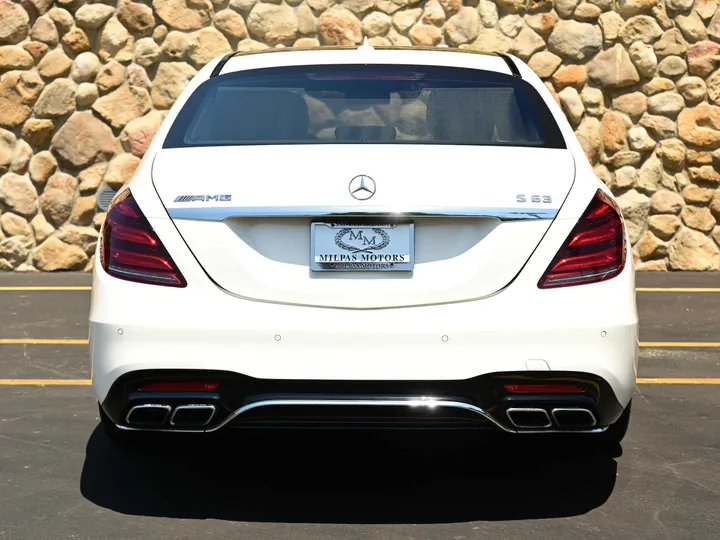 WHITE, 2019 MERCEDES-BENZ MERCEDES-AMG S-CLASS Image 4