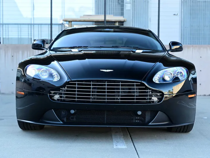 BLACK, 2013 ASTON MARTIN VANTAGE Image 2