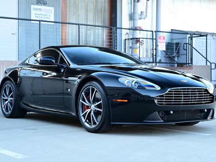 BLACK, 2013 ASTON MARTIN VANTAGE Image 3