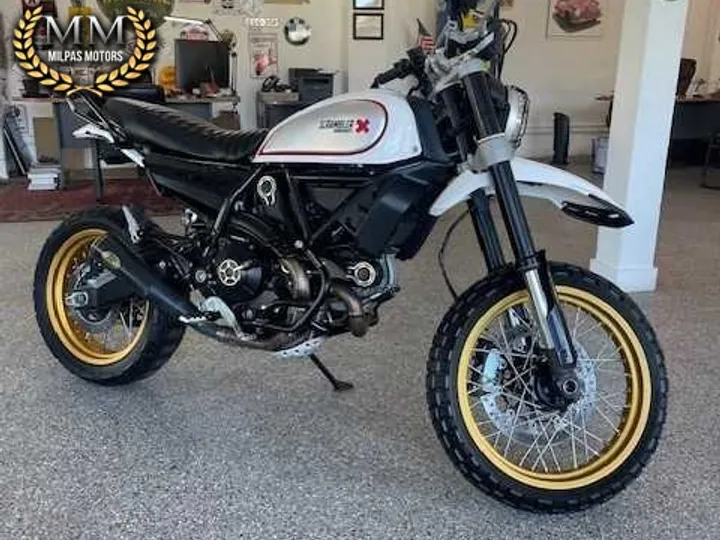 2017 DUCATI SCRAMBLER DESERT SLED Image 1