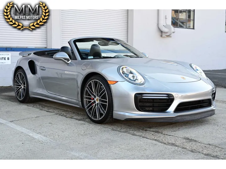 SILVER, 2017 PORSCHE 911 Image 1