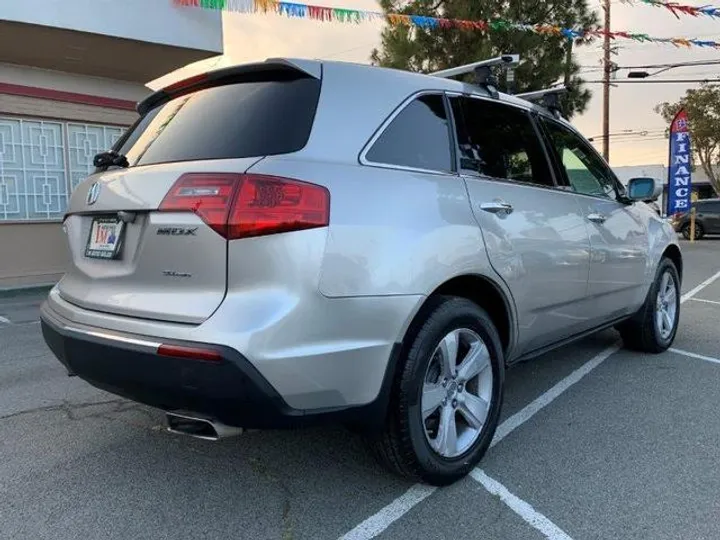 SILVER, 2011 ACURA MDX Image 35