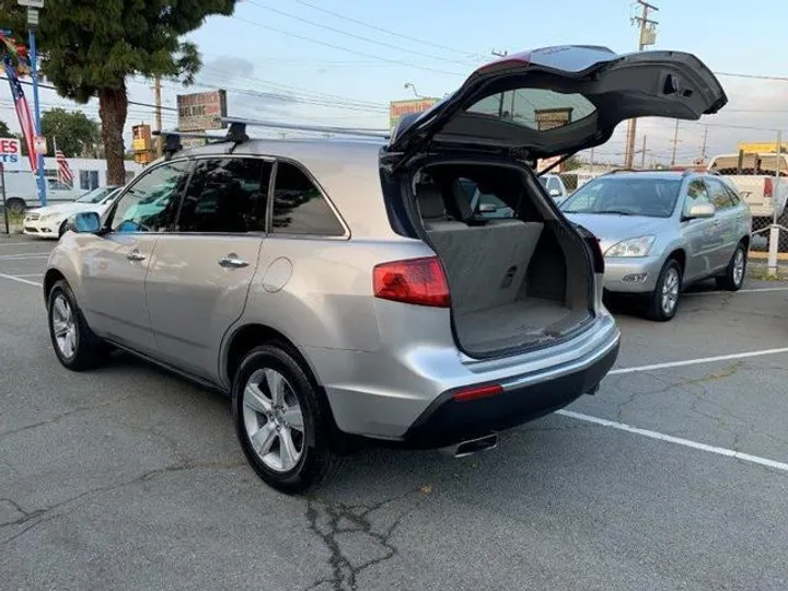 SILVER, 2011 ACURA MDX Image 36