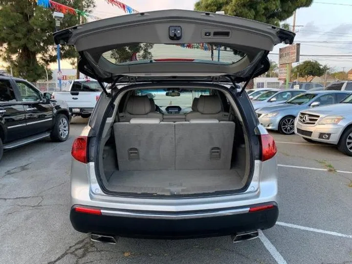 SILVER, 2011 ACURA MDX Image 37