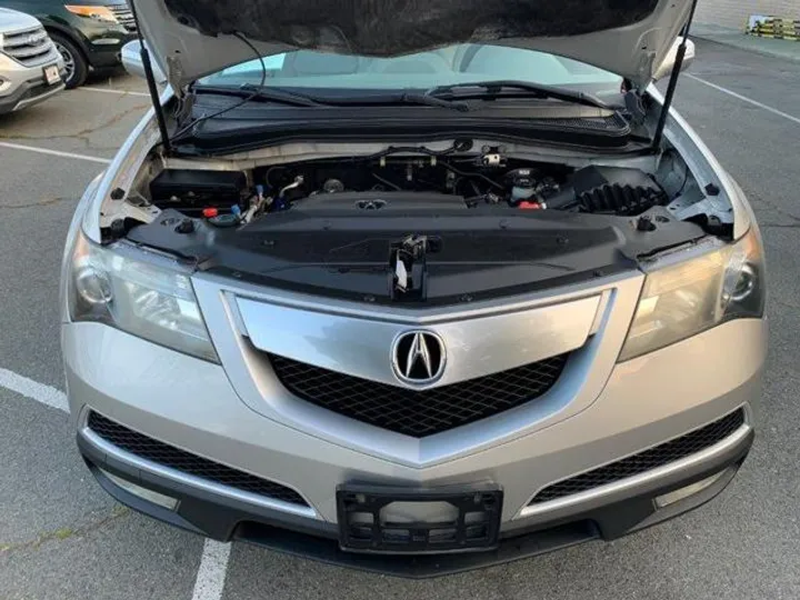 SILVER, 2011 ACURA MDX Image 40