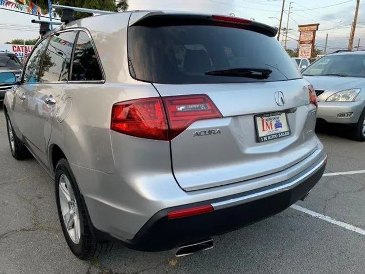 SILVER, 2011 ACURA MDX Image 46