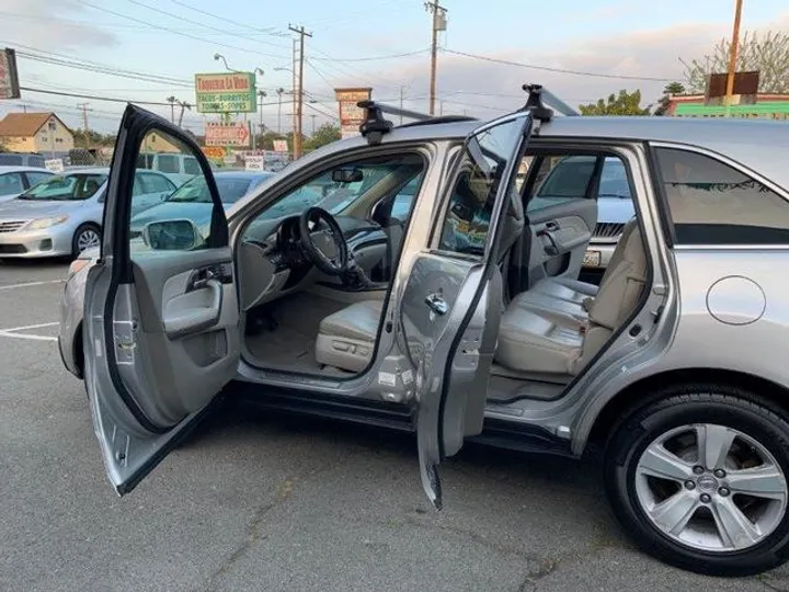 SILVER, 2011 ACURA MDX Image 61