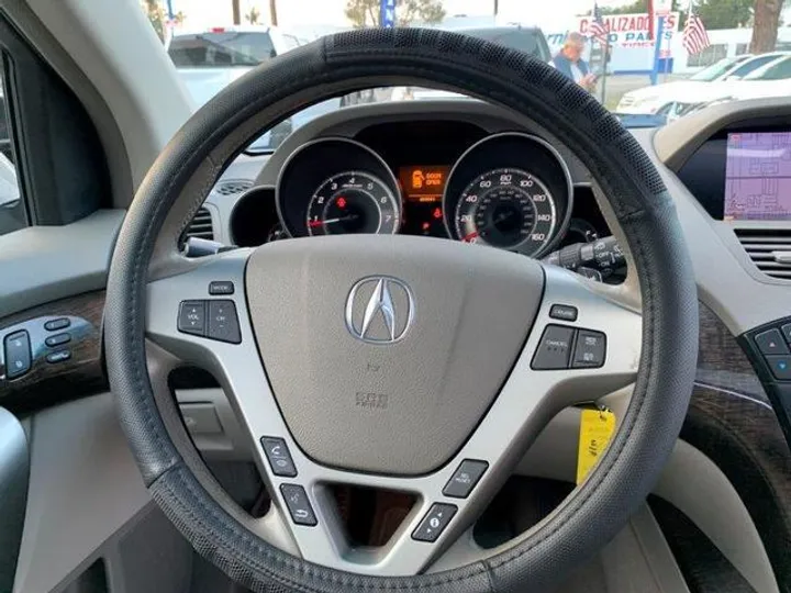 SILVER, 2011 ACURA MDX Image 111