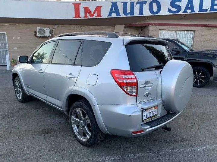 SILVER, 2009 TOYOTA RAV4 Image 17