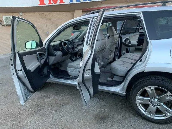 SILVER, 2009 TOYOTA RAV4 Image 49