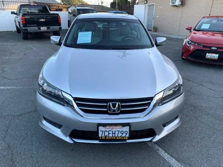 SILVER, 2014 HONDA ACCORD Image 9