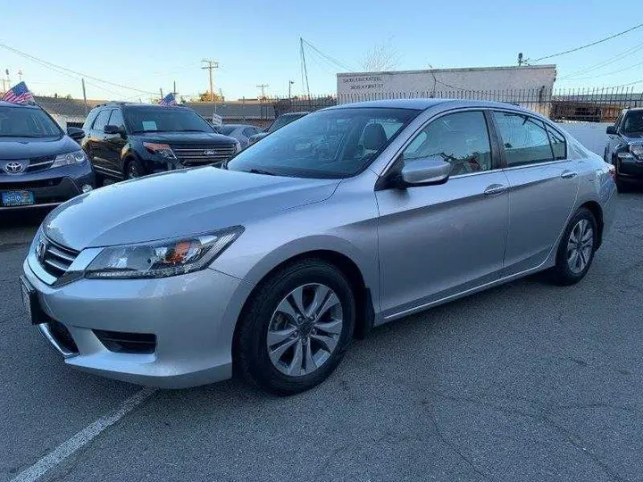 SILVER, 2014 HONDA ACCORD Image 18