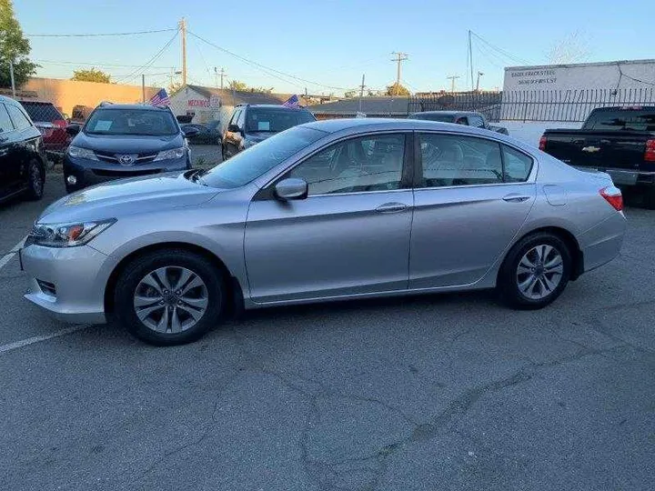 SILVER, 2014 HONDA ACCORD Image 22