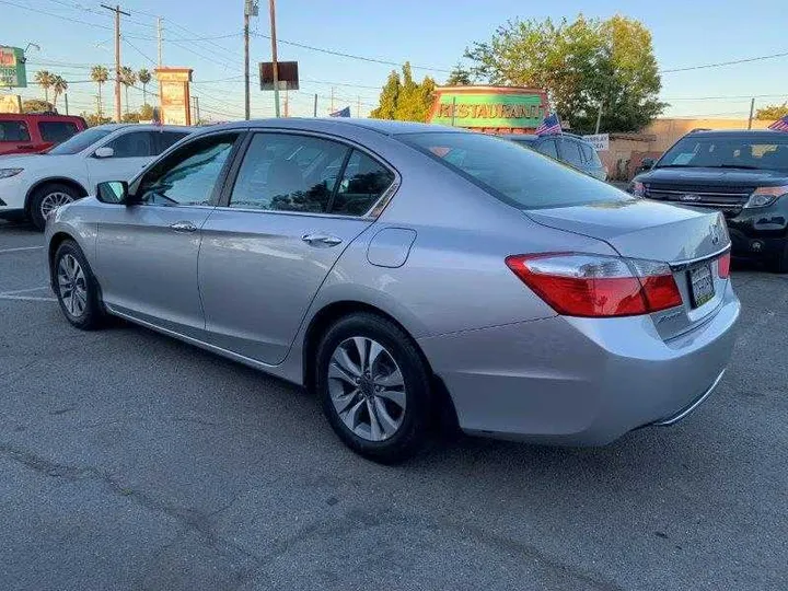 SILVER, 2014 HONDA ACCORD Image 25