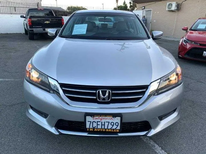 SILVER, 2014 HONDA ACCORD Image 137