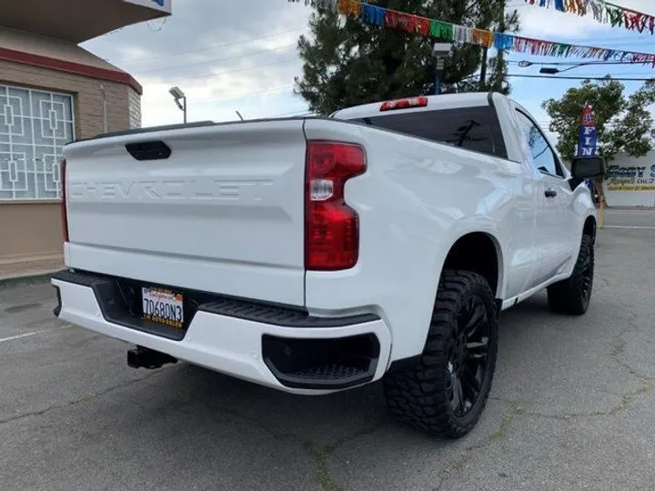 WHITE, 2021 CHEVROLET SILVERADO 1500 Image 39