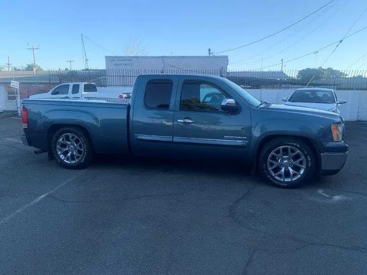 BLUE, 2011 GMC SIERRA EXT CAB Image 16