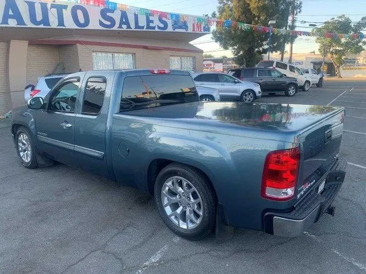 BLUE, 2011 GMC SIERRA EXT CAB Image 18